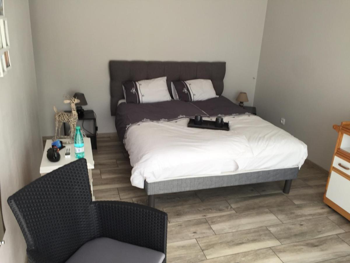 Alaguyauder Le Studio Chatillon-sur-Broue 外观 照片